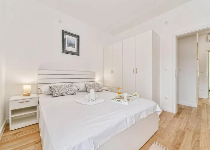 Villa With Pool Near Beautiful Sandy - By Traveler Tourist Agency Krk - Id 2506 *