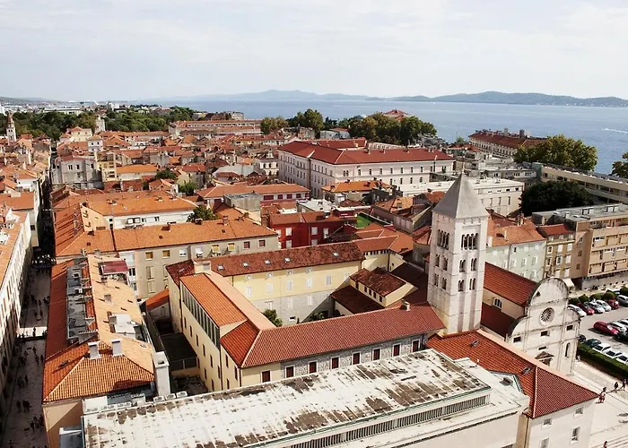 Villa With Pool Near Beautiful Sandy - By Traveler Tourist Agency Krk - Id 2506 Privlaka